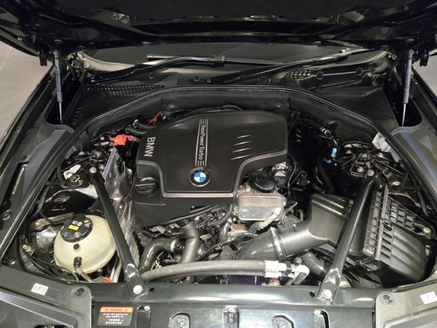 520IA SOLOON - Image 6