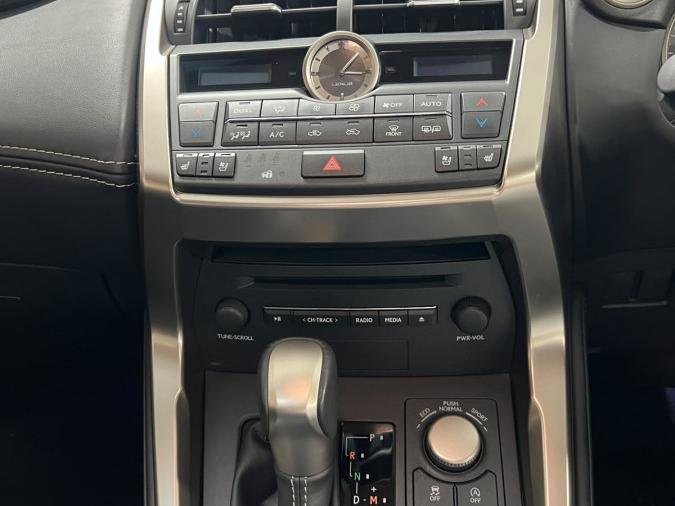 NX 200T - Image 8