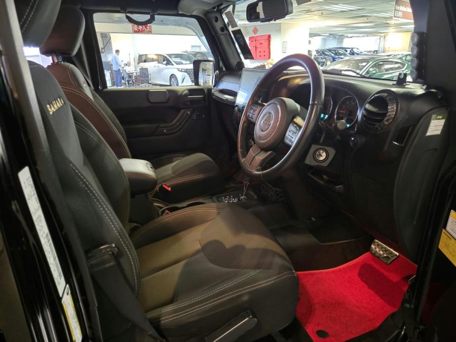 WRANGLER UNLIMITED SAHARA - Image 3