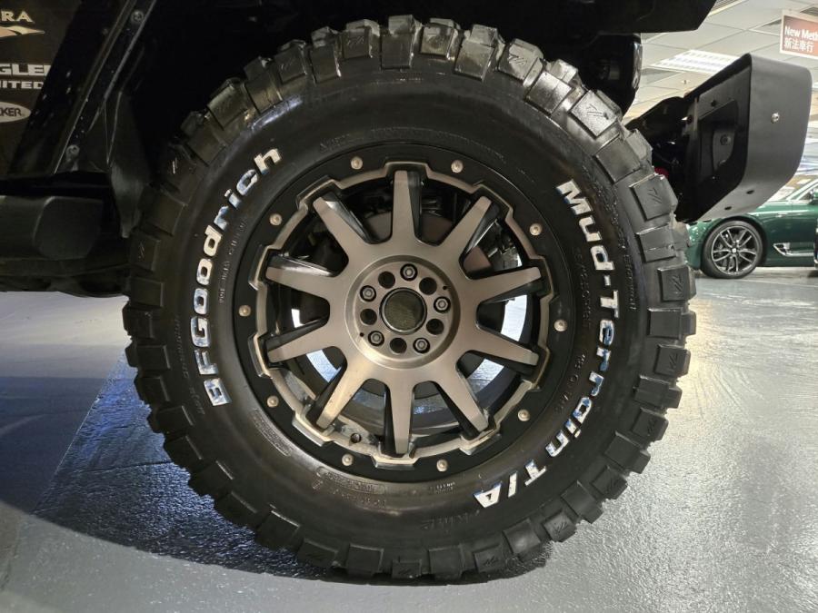 WRANGLER UNLIMITED SAHARA - Image 5