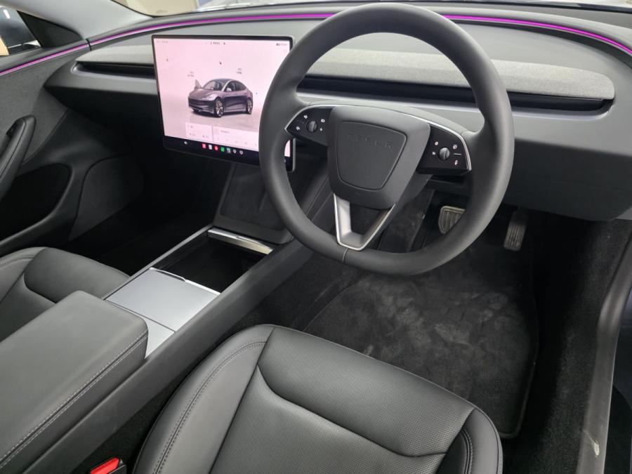 Model 3 RWD - Image 6