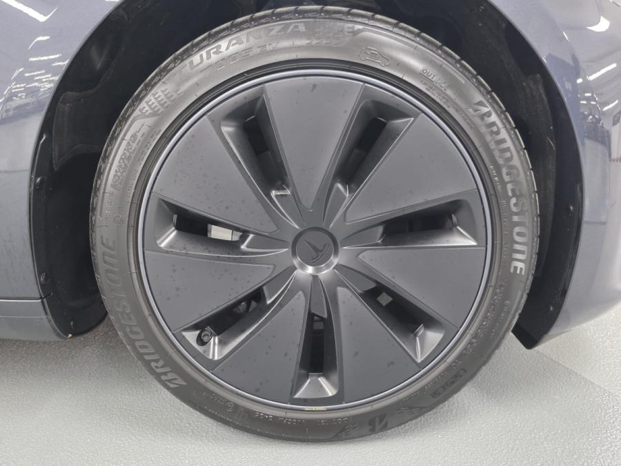 Model 3 RWD - Image 9