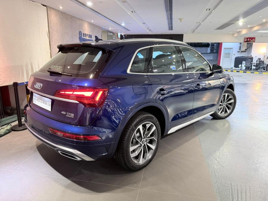 Q5 45TFSI Quattro SLine - Image 3