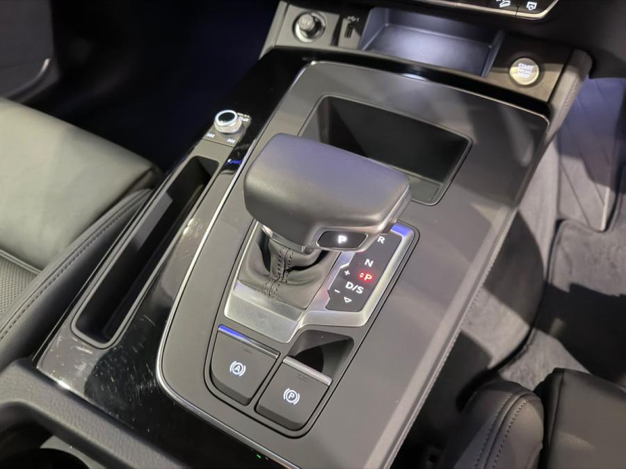 Q5 45TFSI Quattro SLine - Image 7