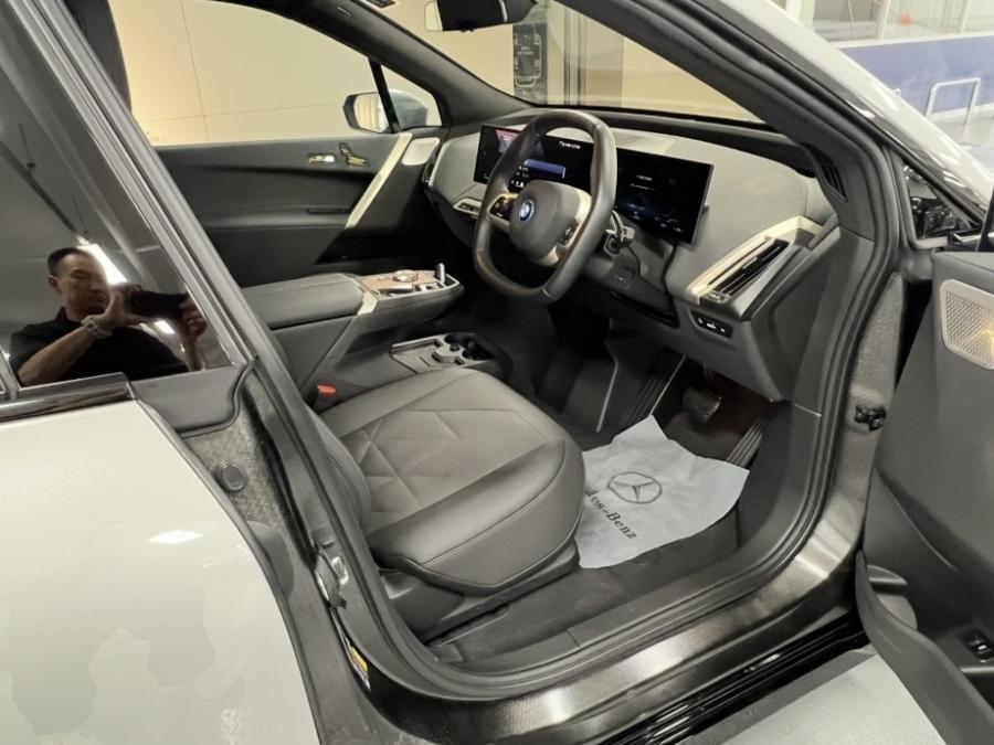 IX XDRIVE40 - Image 3