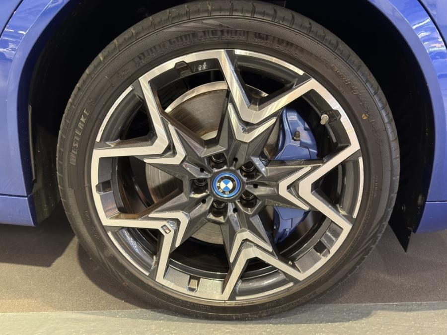 iX2 Xdrive30 M Sport Edition (U10) - Image 9