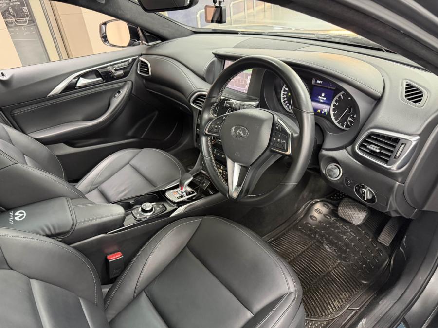 Q30 2.0T GT - Image 3