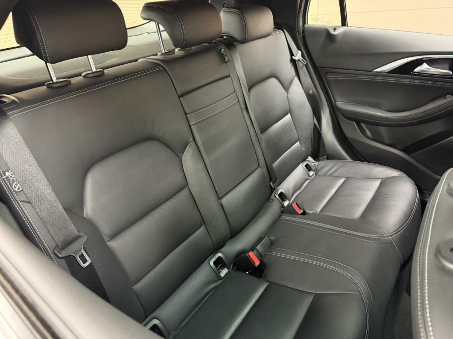 Q30 2.0T GT - Image 4