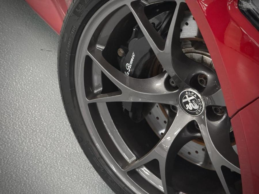 Giulia Quadrifoglio - Image 11
