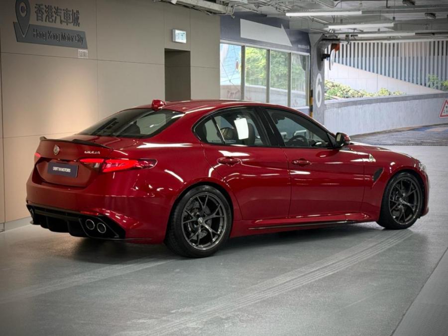 Giulia Quadrifoglio - Image 3
