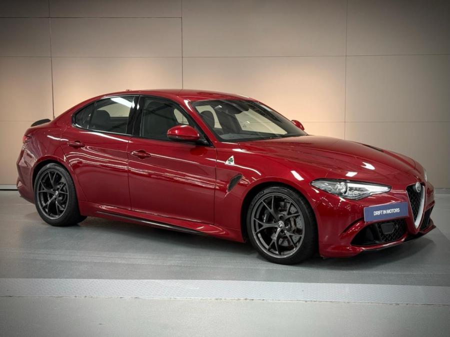 ALFA ROMEO 愛快羅密歐 Giulia Quadrifoglio