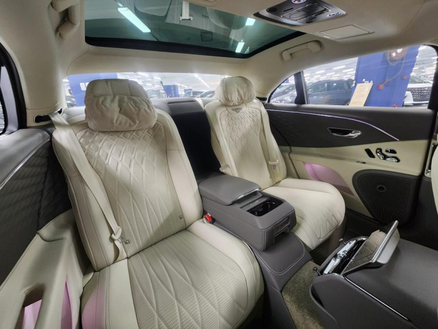 Flying Spur Azure - Image 9