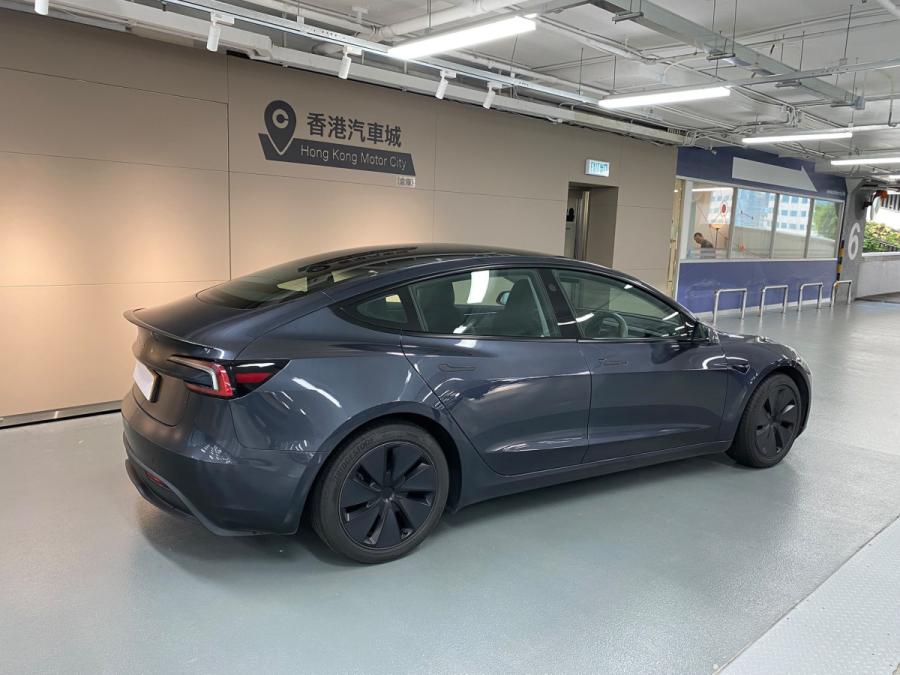 Model 3 RWD - Image 2