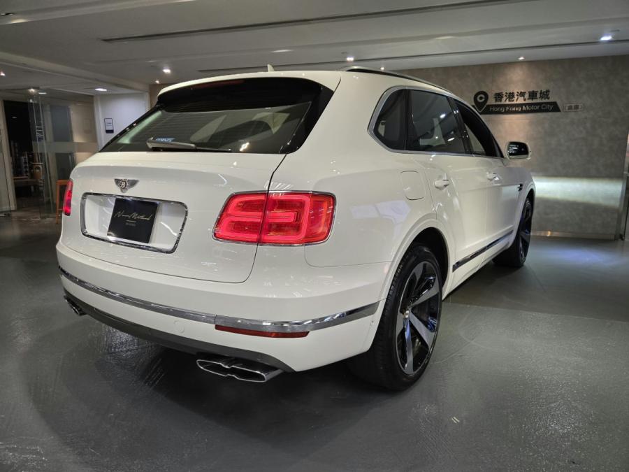 Bentayga V8 - Image 2