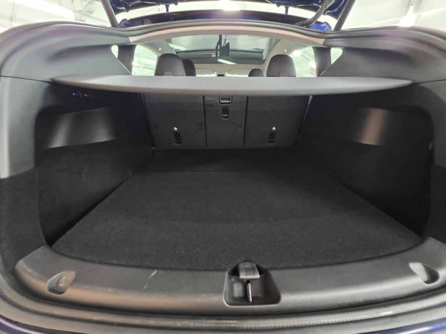 MODEL Y RWD - Image 8