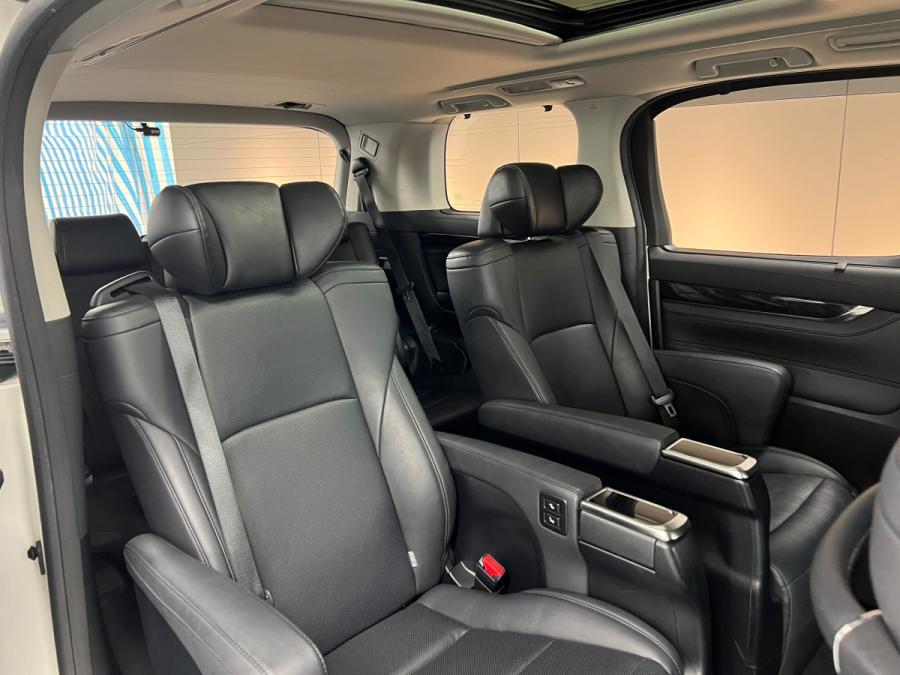 Alphard 3.5 SC - Image 6