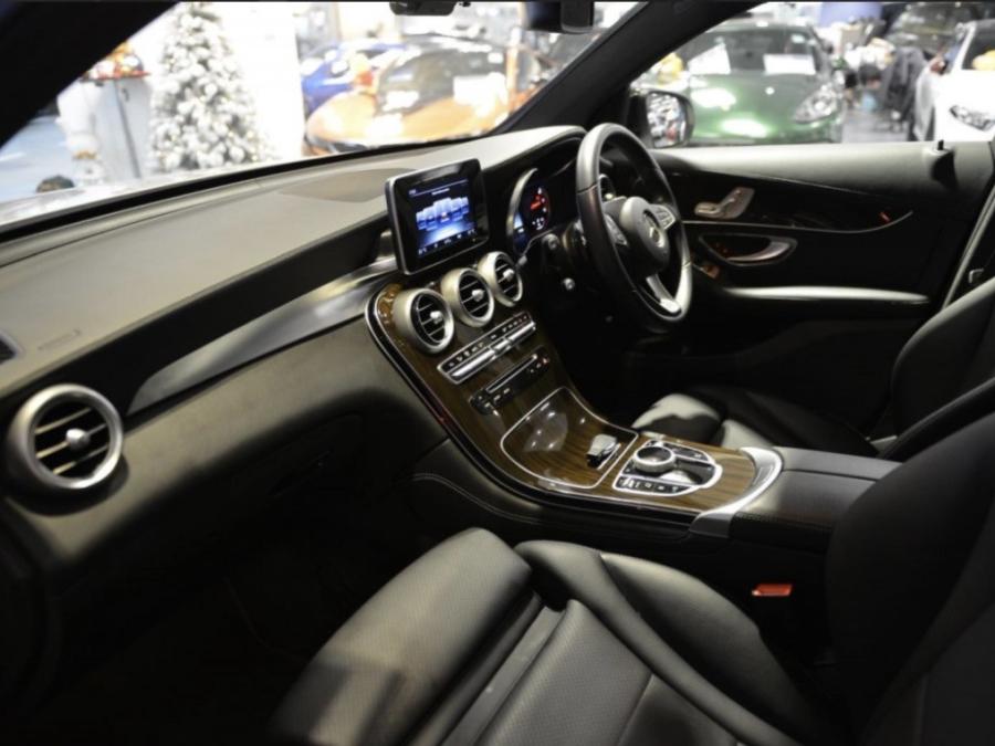 GLC250 COUPE - Image 4