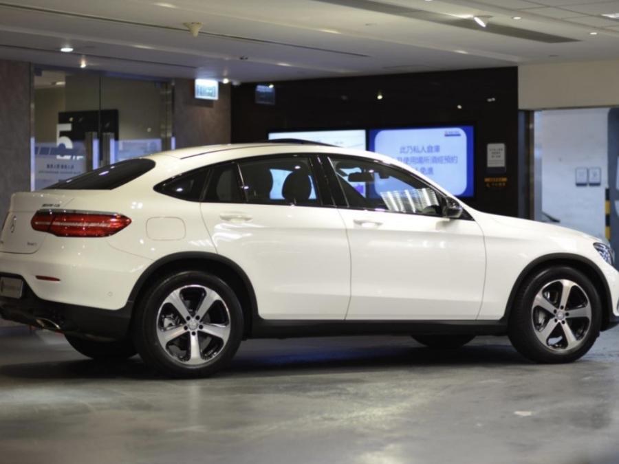 GLC250 COUPE - Image 3