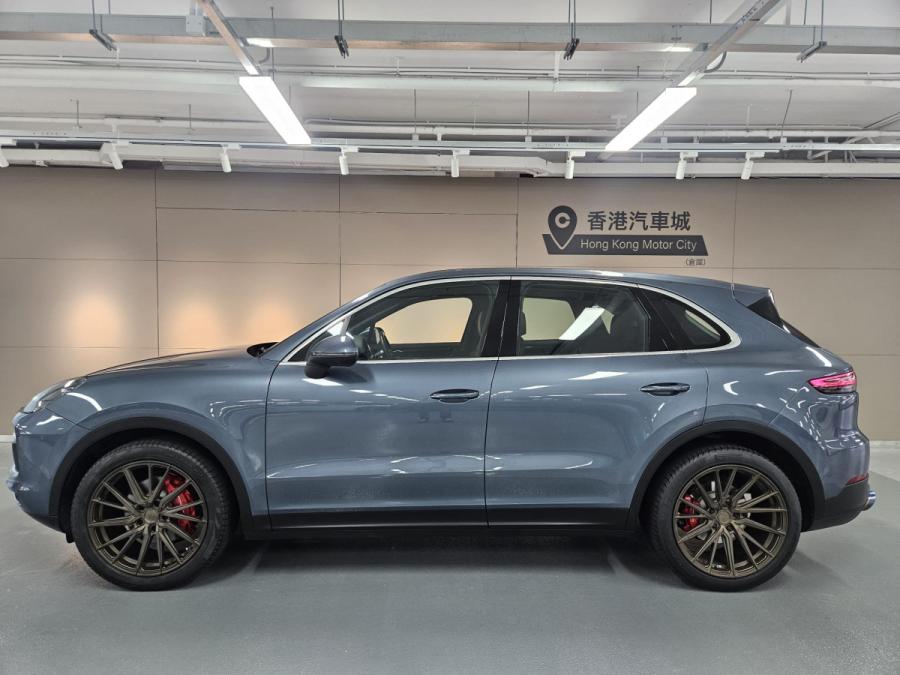 Cayenne 3.0 Turbo - Image 2
