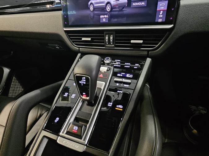 Cayenne 3.0 Turbo - Image 10