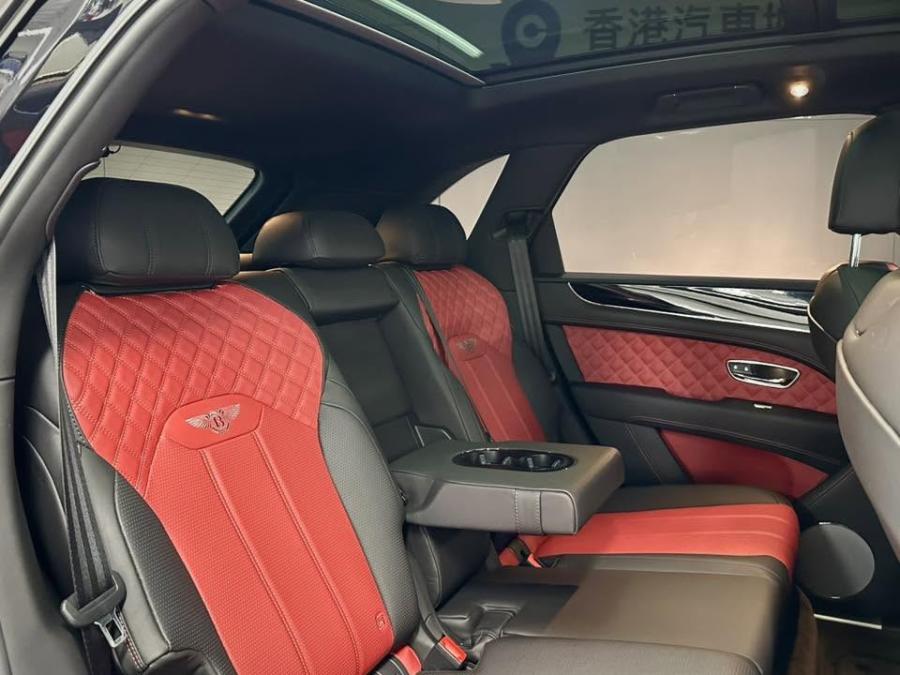 BENTAYGA V8 - Image 6
