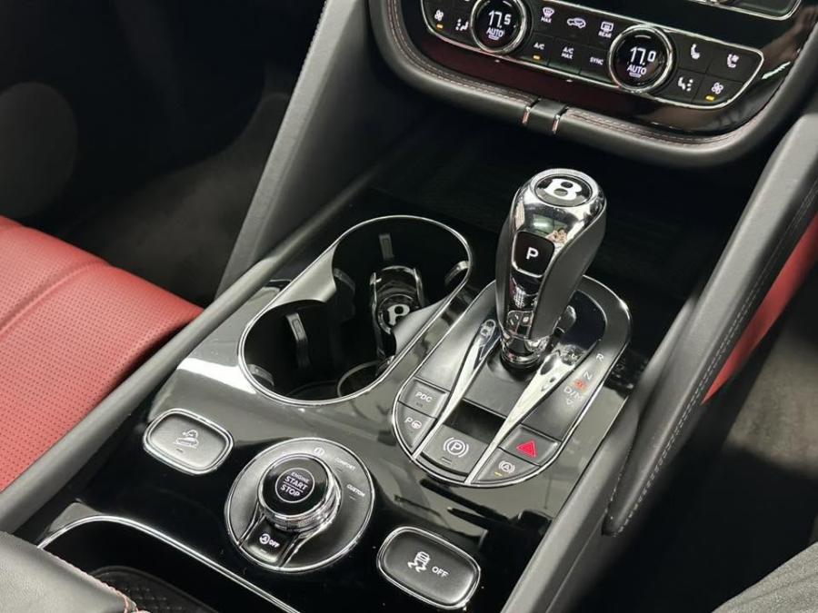 BENTAYGA V8 - Image 11
