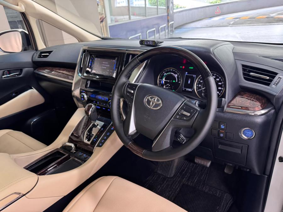 ALPHARD HYBRID - Image 4