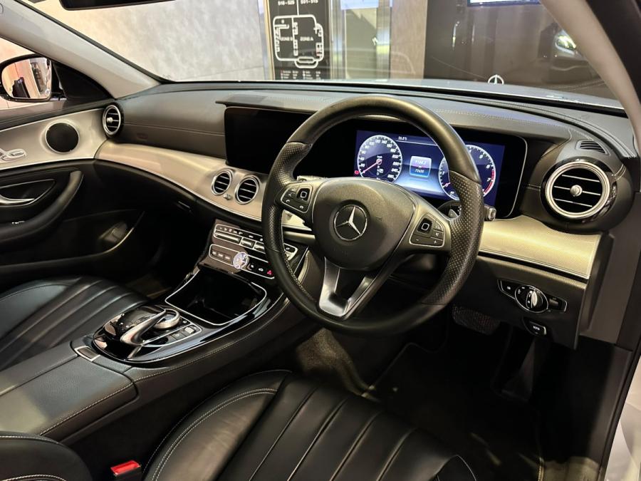 E 300  EXCLUSIVE - Image 2