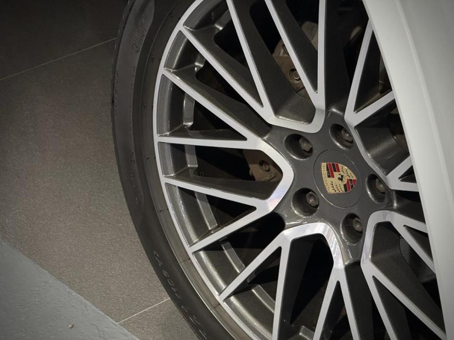CAYENNE COUPE - Image 5