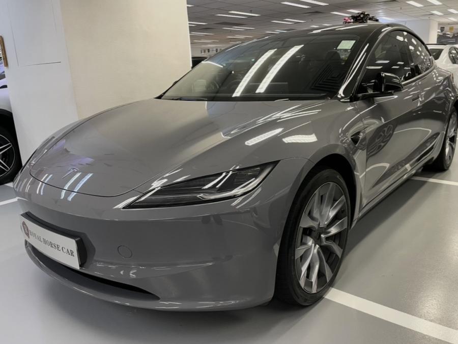 MODEL 3 LR - Image 2