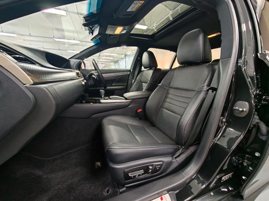 GS300 F SPORT - Image 14