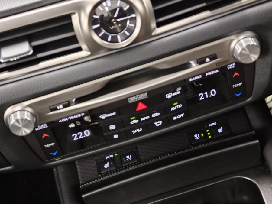 GS300 F SPORT - Image 19