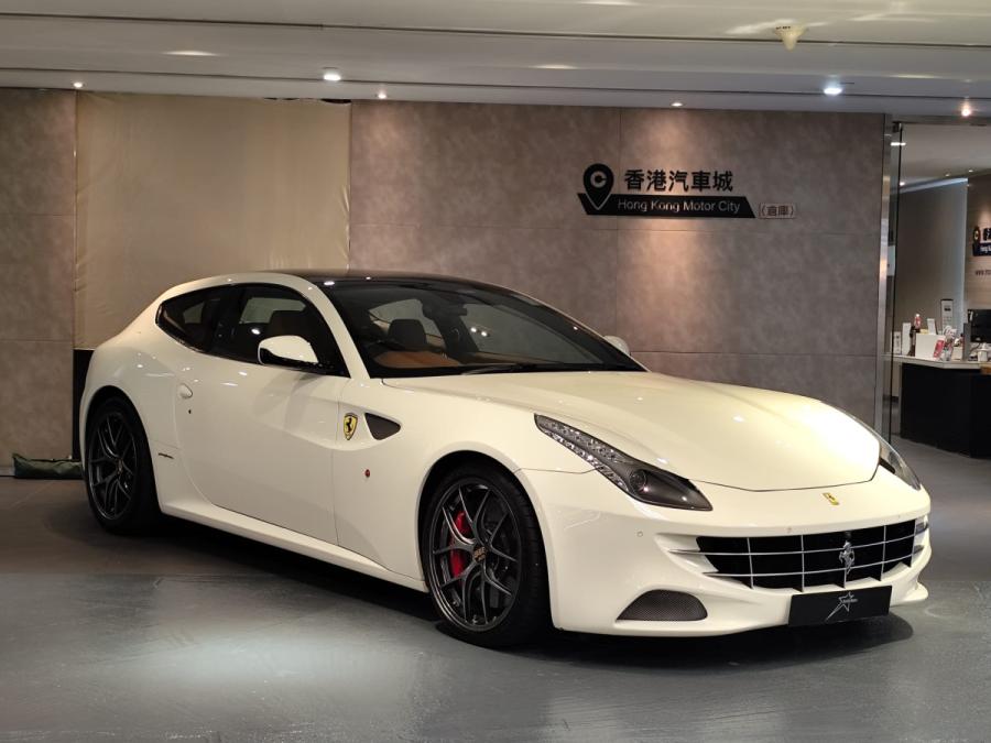 FERRARI FF