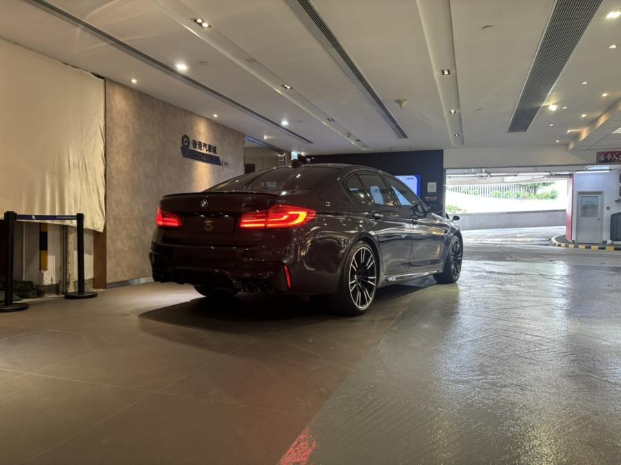 M5 SALOON  F90 - Image 2