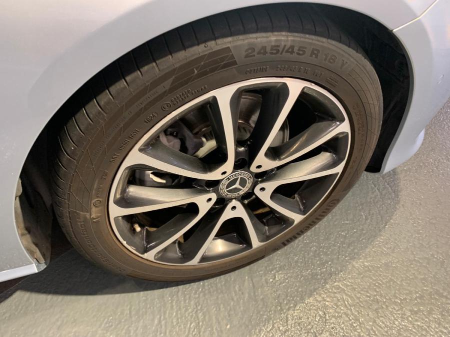E200 Avantgarde (W213) - Image 12