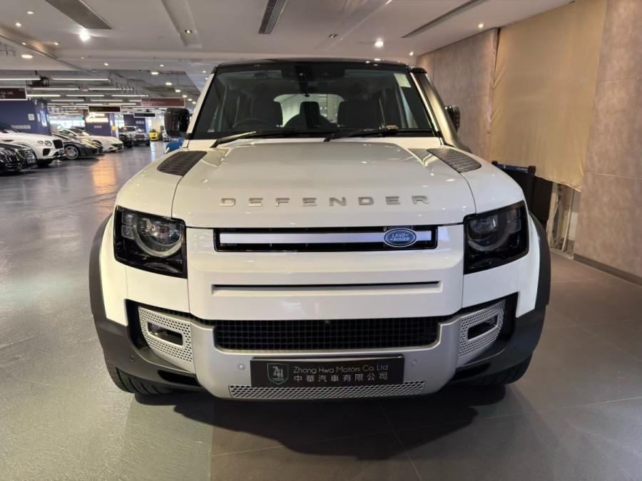 Defender 110 - Image 9