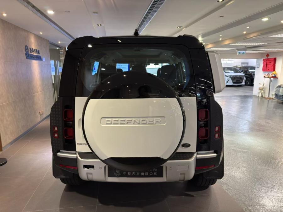 Defender 110 - Image 7