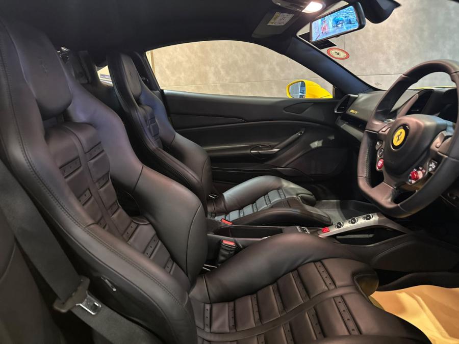 488 GTB - Image 12