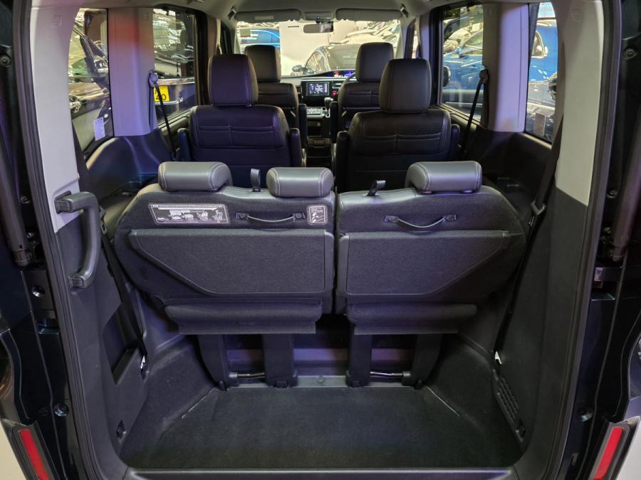 STEPWGN 1.5 Turbo SPADA Facelift - Image 16