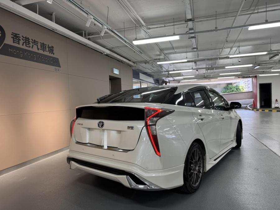Prius - Image 8