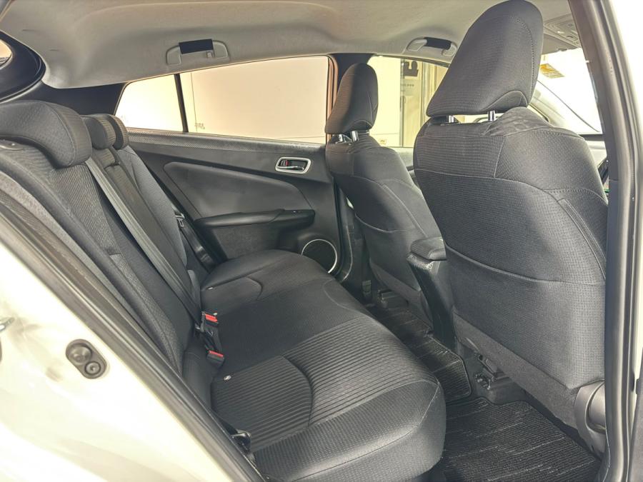 Prius - Image 4
