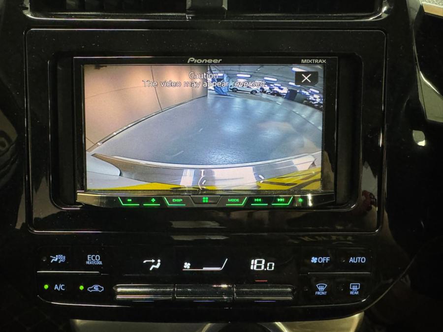 Prius - Image 6