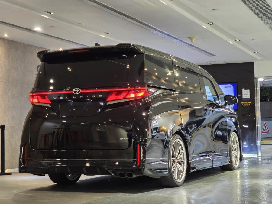 VELLFIRE 2.5 HYBRID - Image 2