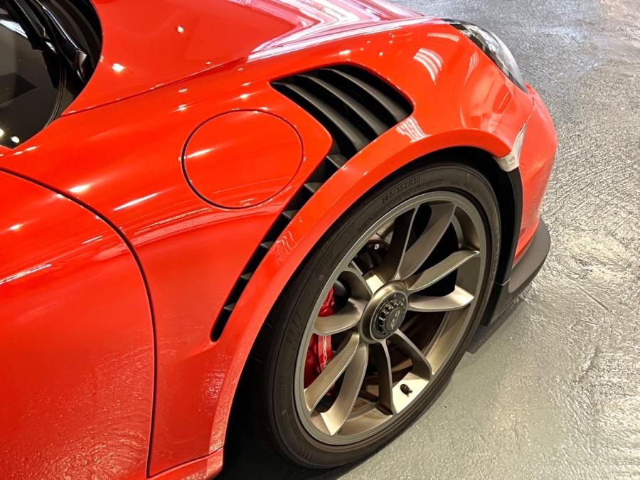 911 GT3 RS - Image 11