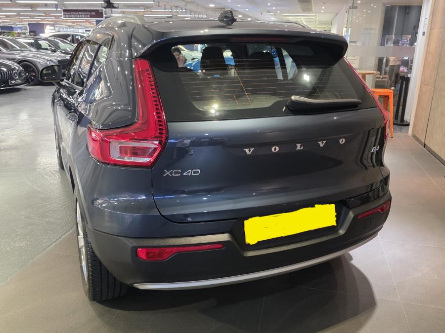 XC 40 B4 MOMENTUM - Image 3