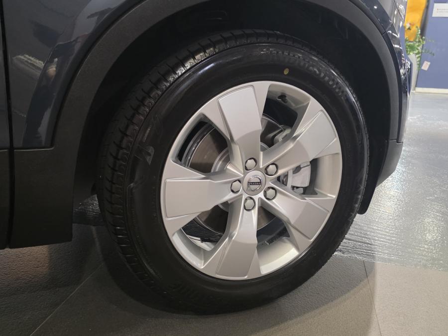 XC 40 B4 MOMENTUM - Image 7
