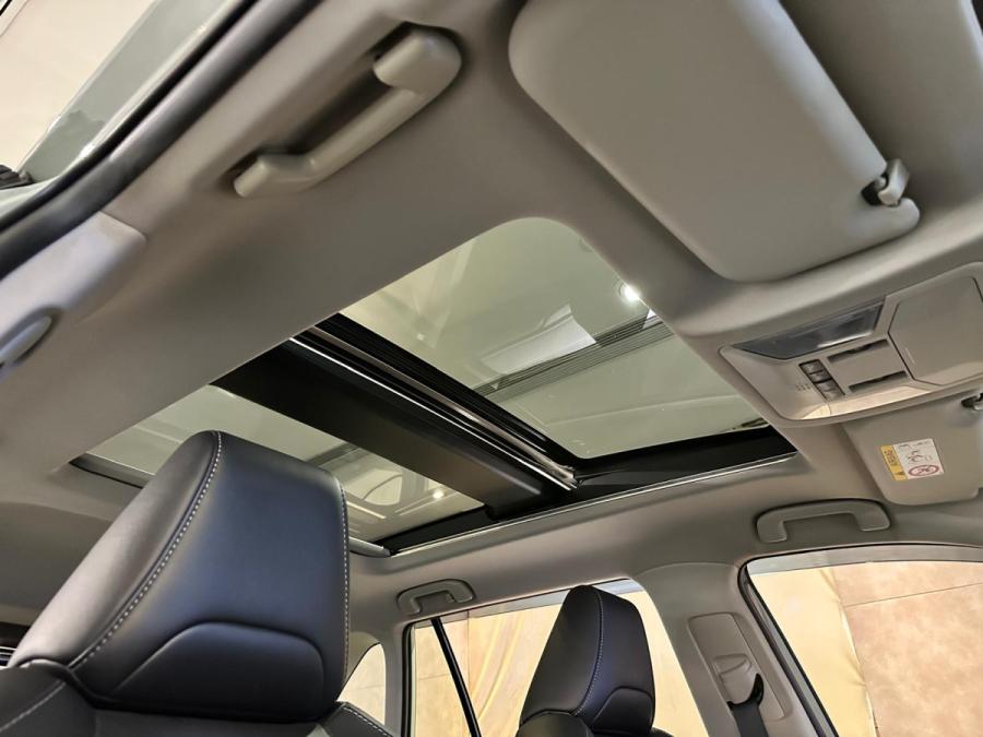 RAV 4  DELUXE - Image 3