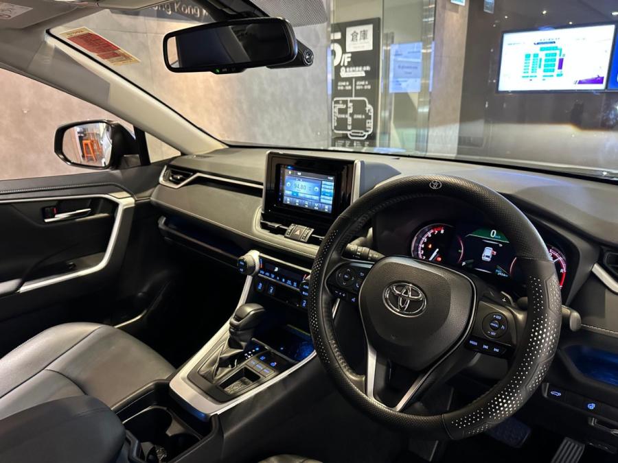 RAV 4  DELUXE - Image 2