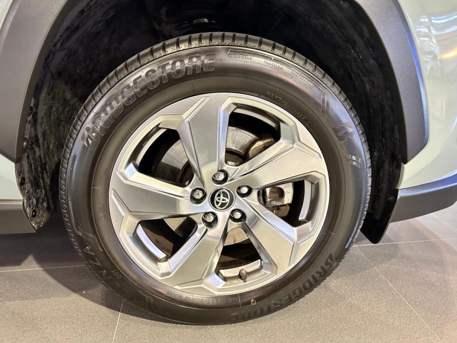 RAV 4  DELUXE - Image 4