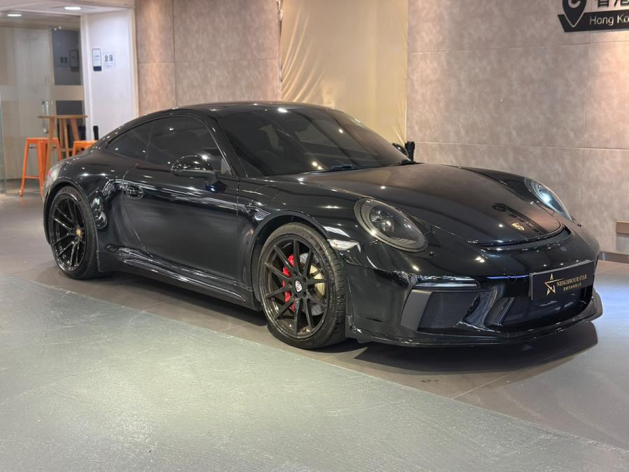 911 Carrera 4S Coupe - Image 3
